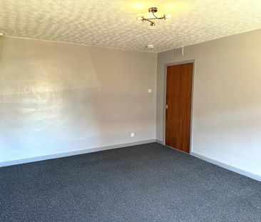 Torwood Avenue, Grangemouth - Photo 1