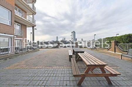 5 bedroom terraced house to rent - Photo 4