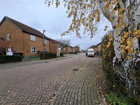 2 bedroom detached house to rent - Photo 4