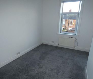 3 bed terrace to rent in NE31 - Photo 6