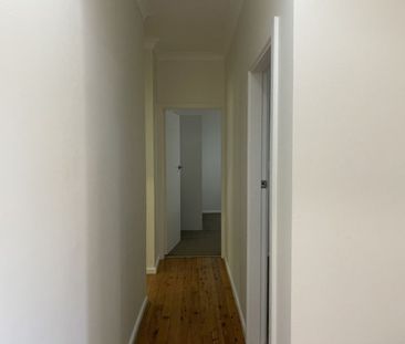 Renovated 3 Bedroom Home - Photo 3