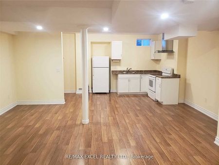 For Lease - 585 McGregor Farm Trail Unit# Lower Level, Newmarket, Ontario - Photo 3