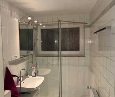 3 Zimmerwohnung mit Aufzug, Einbauküche und Garage - Photo 3