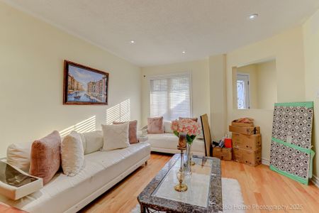 For Lease - 305 Old Harwood Avenue, Ajax, Ontario - Photo 4