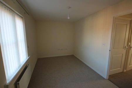 2 bedroom semi-detached house to rent - Photo 5