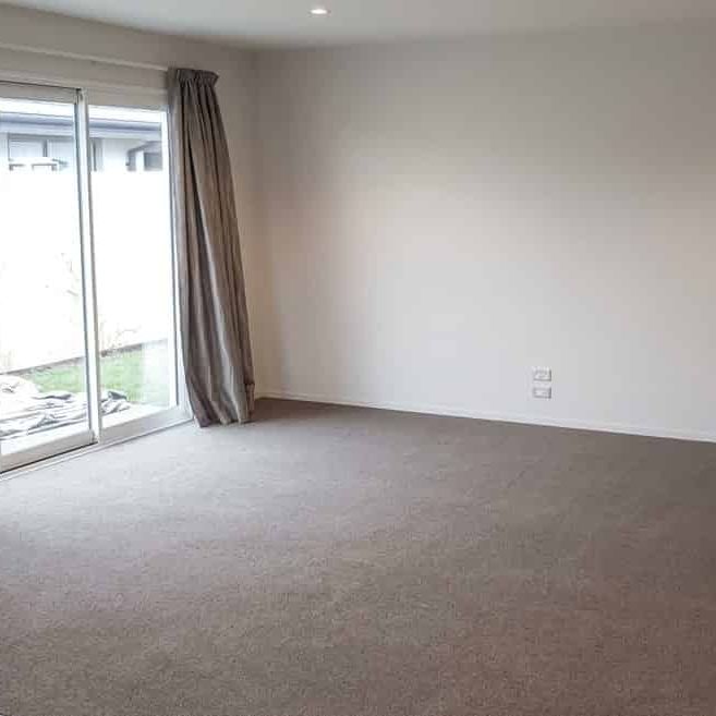 Executive Convenience In Wigram - Photo 1