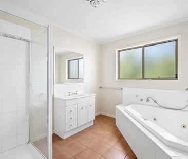 Modern Townhouse in Prime Location - Photo 2