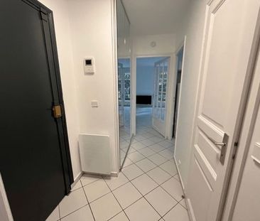 Location Appartement 2 pièces 43m² ST MAUR DES FOSSES 94100 - Photo 2