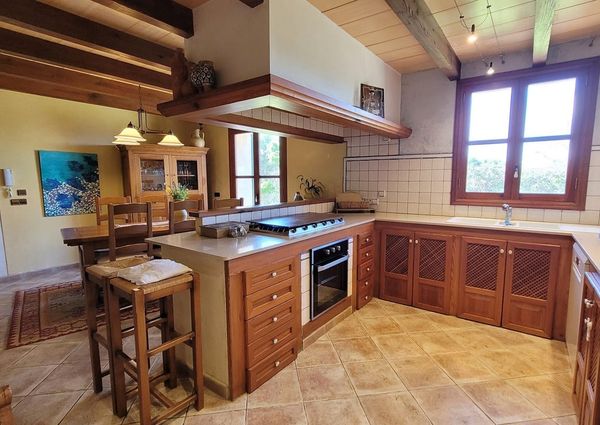 1188 Passeig Federico García Lorca, Manacor, Balearic Islands 07680