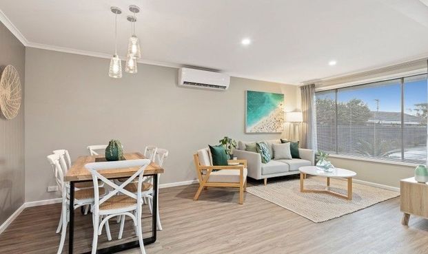 Stylish, Recently Renovated Unit in a Convenient Location - Photo 1