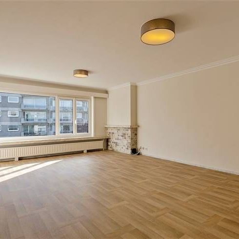 Appartement te huur - Photo 1