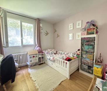 Location Appartement 4 pièces 67m² VILLE D AVRAY 92410 - Photo 4