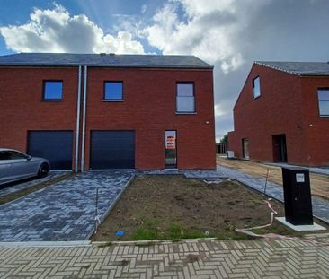 Huis te huur in Sleidinge voor € 1.395 met 4 slaapkamers - Photo 2