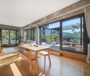 Stylish City-Fringe Apartment with Huge Private Deck - Photo 3