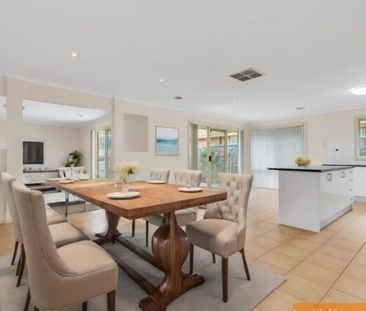 6 Adlard Place, Gungahlin - Photo 3