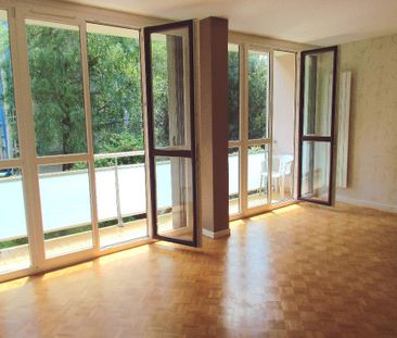 Location Appartement 2 pièces 46m² ST MARTIN D HERES 38400 - Photo 2