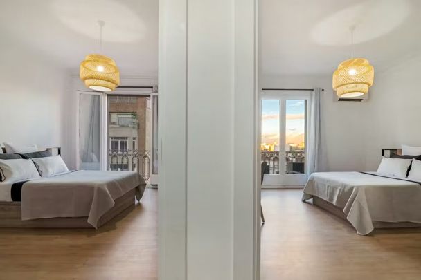 Carrer de Balmes, Barcelona, Catalonia 08006 - Photo 1