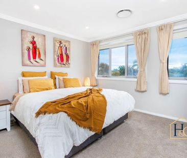 Luxurious Features & Spacious Design! - Photo 4