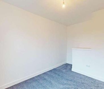 Chorley Road, Westhoughton, BL5 - Photo 3