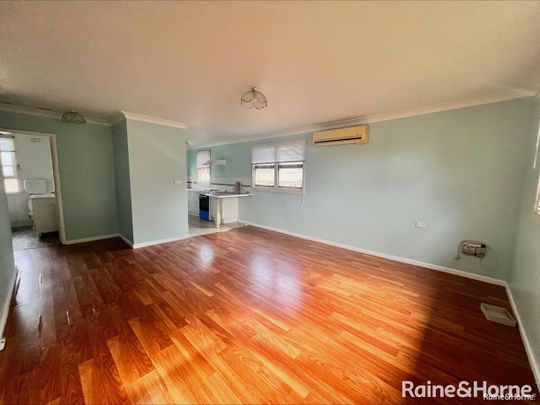 Affordable 2-bedroom home with yard - Photo 1