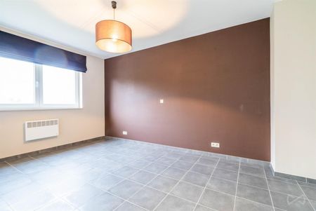 Appartement met twee slaapkamers in Mons - Photo 5