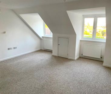 4 bedroom detached house to rent - Photo 6