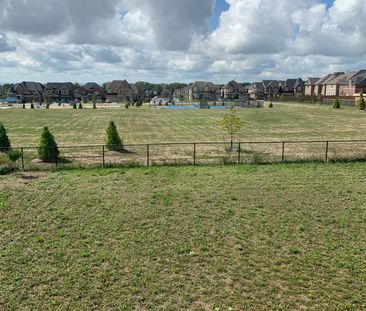 For Lease - 97 Redmond Crescent, Springwater, Ontario - Photo 6