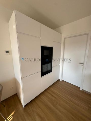 Pronájem bytu 1+kk 38 m2 - Fotografie 2
