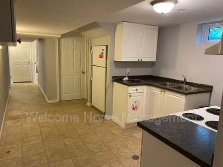 $600 / 1 br / 1 ba / Fantastic Lower Unit Rooms For Rent in a Perfect Location - Photo 3