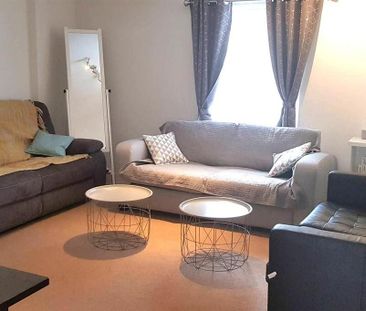 3 bedroom apartment to rent - Photo 6