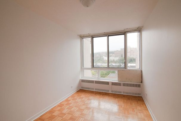 1975 de Maisonneuve - Photo 1