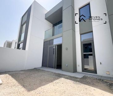 Vacant Soon | Spacious Layout | Close to Amenities - Photo 6