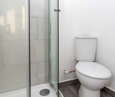 Old Tovil Road Room 3 - Photo 2