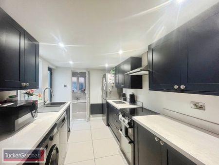 Station Road, Foxton, Cambridge, CB22... - Photo 2