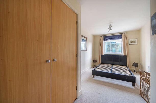 Bramwell Place, Chertsey Road, GU21 - Photo 1