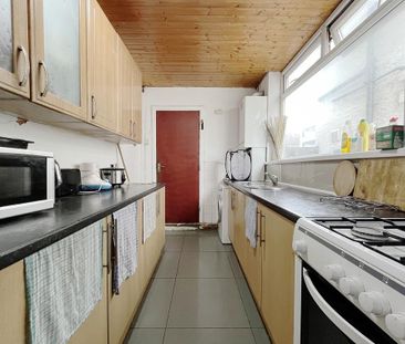 House share to rent - Photo 1