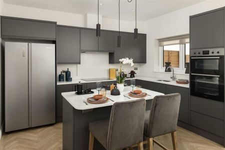 5 bedroom semi-detached house to rent - Photo 5