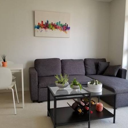 Bright, Open 1Bed+Den in Yaletown - Photo 3