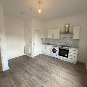 studio to rent Rimrose Road, Bootle, Merseyside, L20 - Photo 2