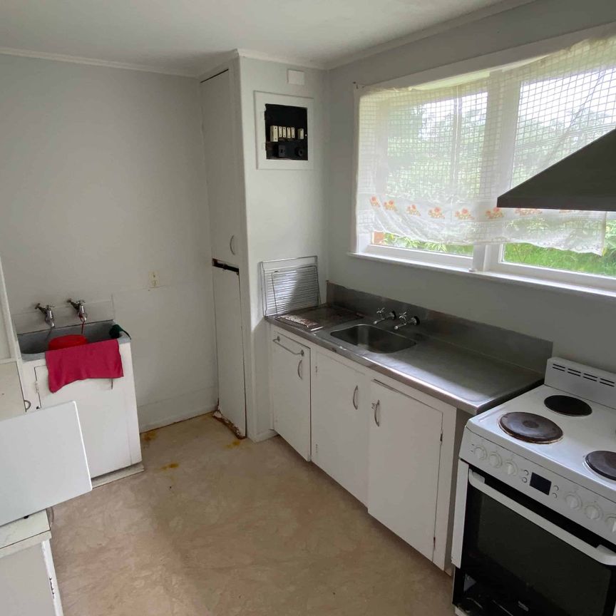 Two bedroom, Mt Wellington - Photo 1