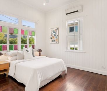 Properly Managed I Discover Timeless Elegance: Restored 1920s Queen... - Photo 4