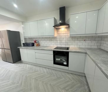 1 bedroom in a house share to rent - Photo 5