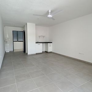 Location appartement 1 pièce, 26.00m², Fort-de-France - Photo 2