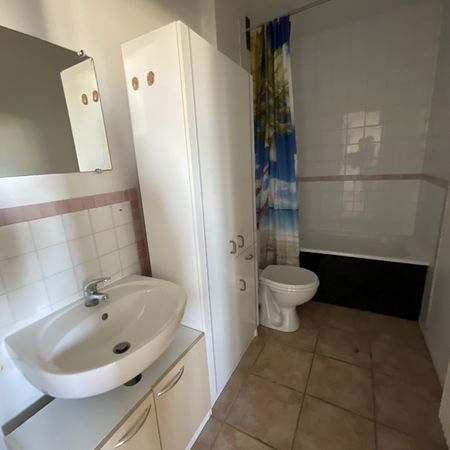 Location Appartement 1 pièce 27m² BOURGES 18000 - Photo 3