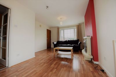 1 bedroom Flat in Abbeydale Grove, Leeds - Photo 4