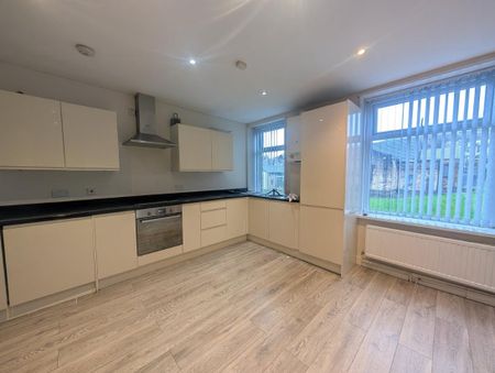 Bradford Road, Shipley - Photo 2