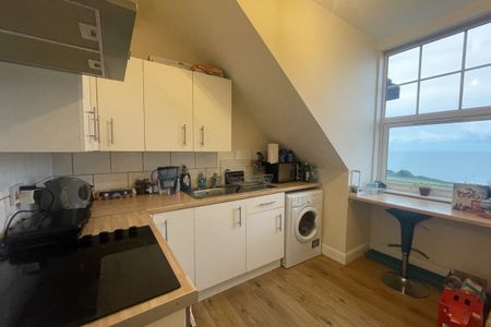 Cromer Road - Photo 3