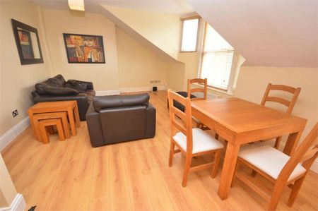 2 bedroom apartment to rent - Photo 3