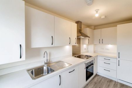 3 bedroom semi-detached house to rent - Photo 4