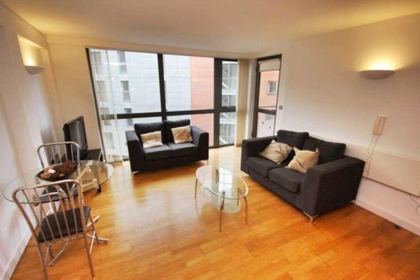 City Road East, Manchester, M15 - Photo 1